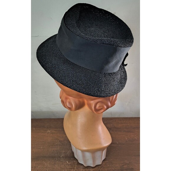 40s 50s Vintage Black Straw Cloche Hat With Bow,  Size 22 - Picture 4 of 5